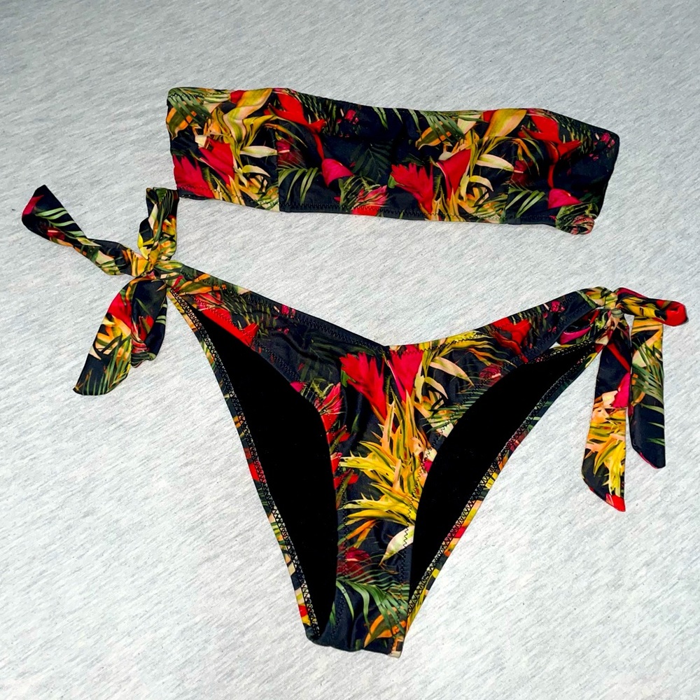 Missguided two piece bathing suit